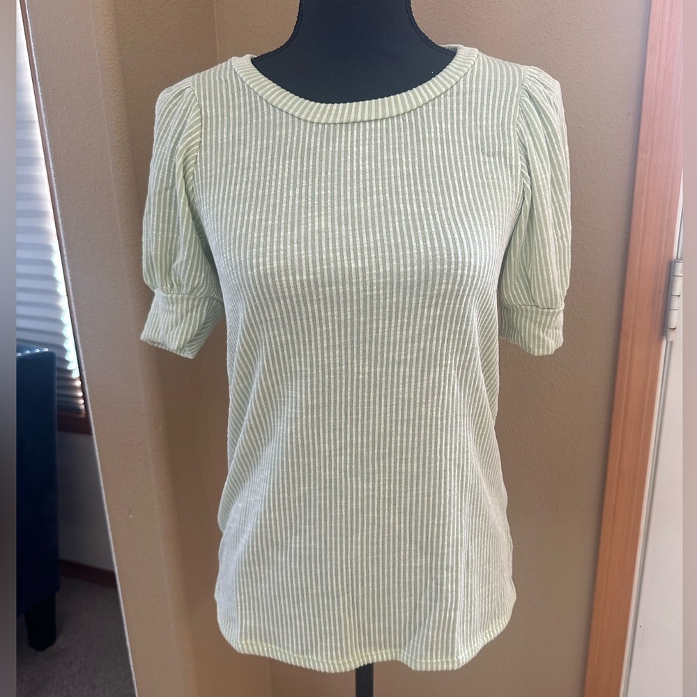 LulaRoe Eloise top Size XS